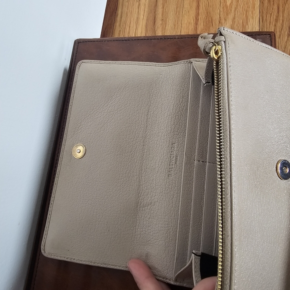 Authentic BALENCIAGA Metallic Edge Long snap wallet. - Picture 12 of 16